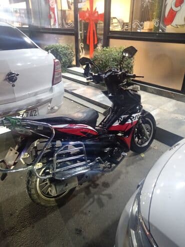 Mopedlər,skuterlər: Sport üslubunda şəhər skuter/moped Texniki və dizayn xüsusiyyətləri — 4