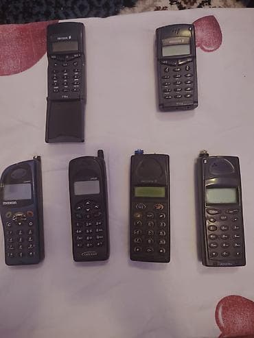 telefon 50 manat: Retro köhnə telefonlardır zapcast kimi satıram 1 ədədi 50 manatdan — 1