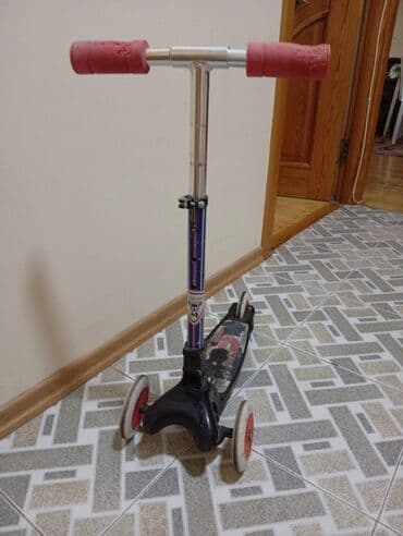 детский мотоцикл каталка: Uşaq üçün 3 təkərli skuter - Ön hissədə iki təkər, arxada bir təkər – — 3