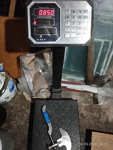 ev saati modelleri: Sovet dövründən qalma biri 200,birisi 50 azn,, Məhsul: 2 ədəd metal — 6