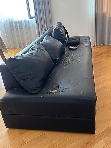 Kocle elaqeli bugun çixmalidir evden