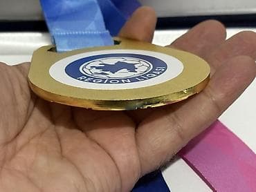 kubok satışı: Azərbaycanın Region Liqasının qalibinə təqdim olunan Qızıl medal — 5