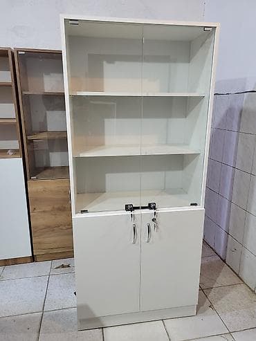 Ofsler,aptek,gozellik salonlari ucun yuxari qapilari şuşəli