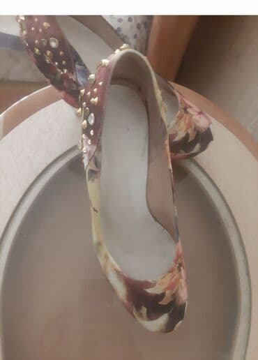 qadin pencekleri: Tuflilər, Aldo, Ölçü: 38, rəng - Yasəmən, İşlənmiş — 2