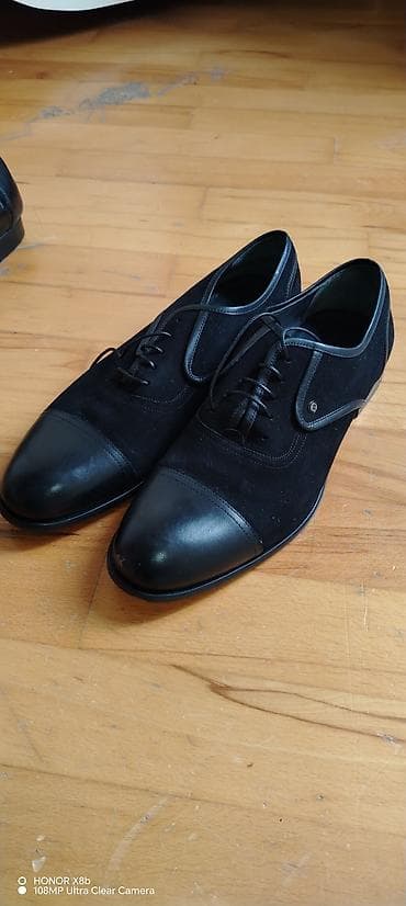 ayaqqabı kişi üçün: Satışda kişi ayaqqabıları dəsti 1) Qara dəri loafer - Üst: parlaq — 2