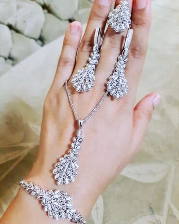 1 qram qızılın qiyməti 2024 750: Dəstə daxildir: Sırğa, Üzük, Bilərzik, Ağ qızıl, 750 Əyar, 2415 g — 4