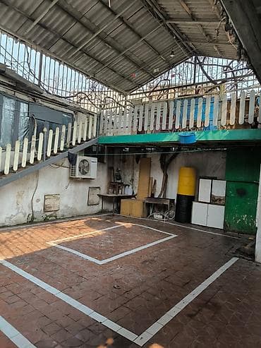 kiraye ev binede: 8 Noyabr M 200 m məsafəda Nəsimi R KİRAYƏ: Üstüörtülü həyət/sahə və — 3