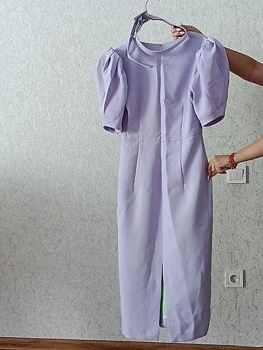 Bənövşəyi rəngdə, midi uzunluqda zərif paltar. - 36 razmer - Ön — 1