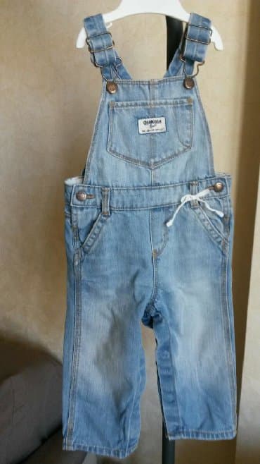 kombinezon salvarlar: Oshkosh.джинс.комбинезон.
18 мес.
бретельки регулируются.
14manat — 1