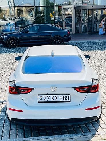 disk satilir: Honda Insight sedan – ağ rəng, hibrid (benzin-elektrik) güc aqreqatı — 5