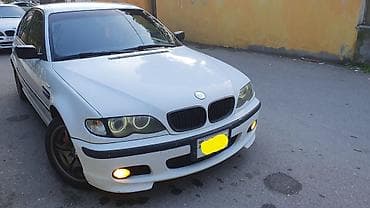 bmw 745i: BMW 3 series: 2.2 l | 2003 il Sedan — 1