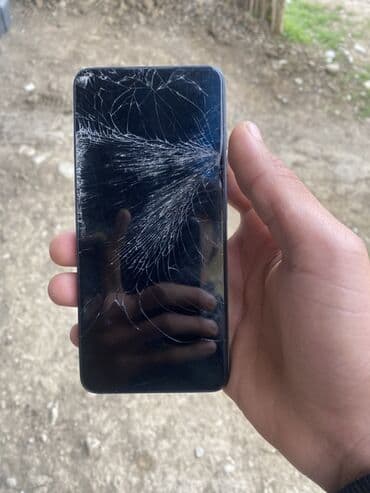 fly телефон стекло камеры: Smartfon – arxa tərəfində üçlü kamera modullu, LED flaşlı model - — 2