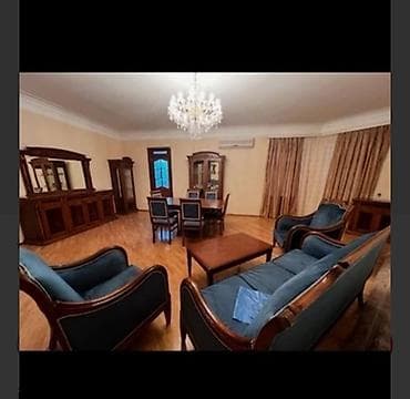 Мебель: Двуспальная кровать, Шкаф, Б/у — 2