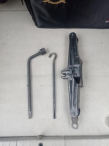 Yeni Mexanik Domkrat, Maksimum yükqaldırma: <1 t, Pulsuz çatdırılma