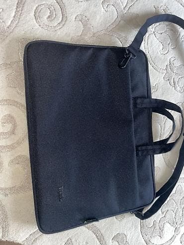 notbuk cantasi: Salam yenisi 35 manatdır Baku Elektroniksdə.Bu da demək olar ki — 1