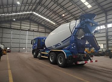 su kamaz: Betonqarışdıran yük maşını – HOWO/CIMC mikser il 2023 tutumu 12 kub — 6