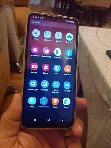 launch 501s: Samsung A10e, 8 GB, İki sim kartlı — 2