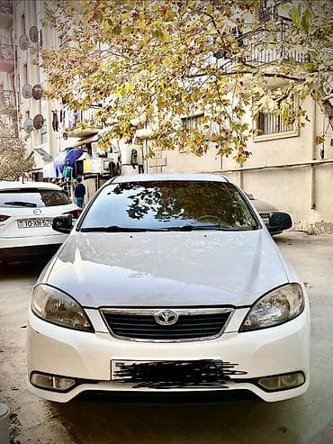 mersedes 208 d: Daewoo Gentra: 1.5 l | 2014 il — 1