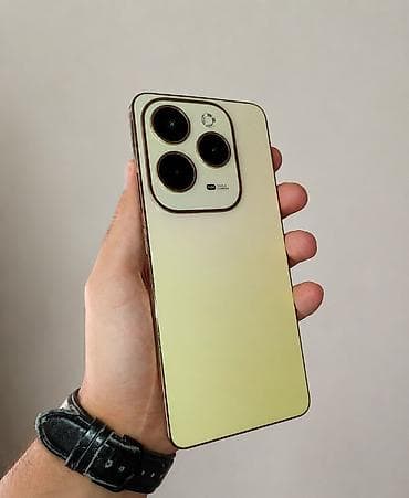 Мобильные телефоны и аксессуары: Infinix Hot 40, 256 ГБ, цвет - Зеленый, Сенсорный, Face ID — 3