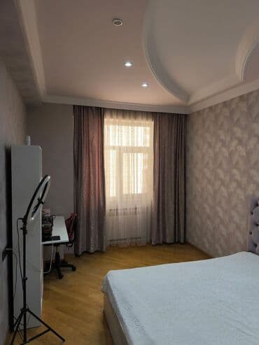 kirayə qarayev: 4 otaqli temirli satilir — 7