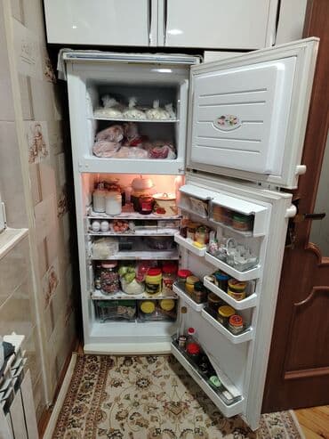 Kompüter, noutbuk və planşetlər: İkiqapılı məişət soyuducusu - Üst hissədə ayrıca dondurucu bölmə, iki — 2