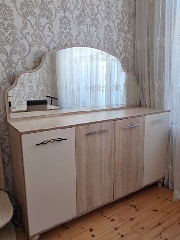 ucuz linoleum: Güzgülü — 1