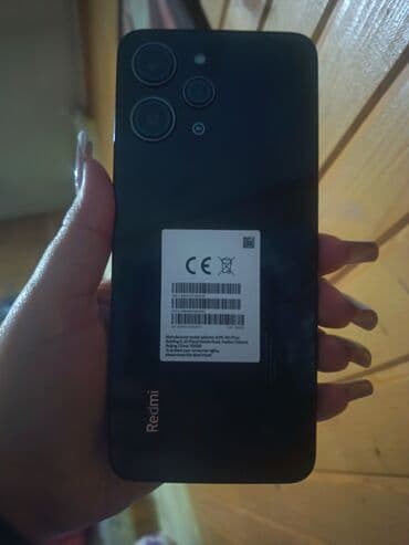 Redmi 12 əla veziyetdedi heç bir problem yoxdu uzunde pilonka var — 2