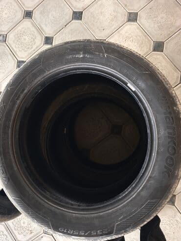 disk teker 14: İşlənmiş Şin Hankook 235 / 55 / R 19 — 1