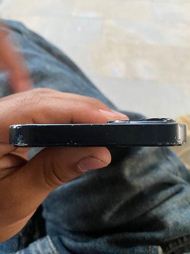 salyan iphoneler: IPhone 13, 128 GB, Midnight, Face ID, Simsiz şarj, Zəmanət — 10