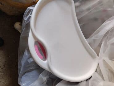 mekteb cantalari qiz ucun: Uşaq yemək stulu - Rəng: ağ/gri çərçivə, çəhrayı-boz nöqtəli parça — 16