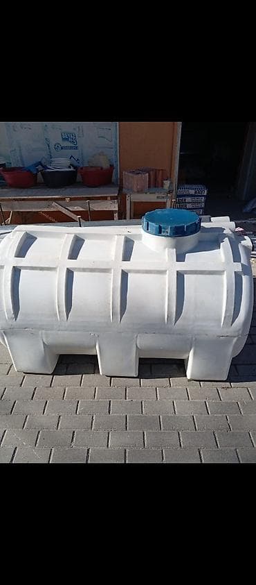 10 tonluq su çəni: 1 ton su ceni 100 AZN problemi yoxdu unvan xalqlar 4510 — 2