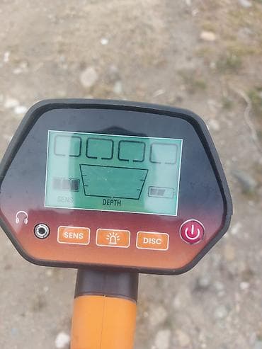 Avtoservis avadanlıqları: Metal detektor dəsti - Rəqəmsal LCD ekranlı metal detektor: ekranda — 2