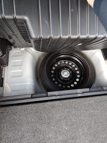 sekide satilan masinlar: Nissan Wingroad: 1.5 l | 2014 il Van/Minivan — 5