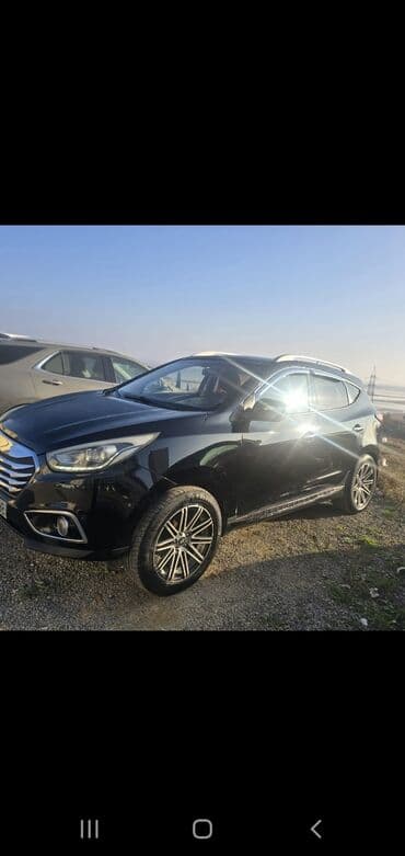 ucuz maşnlar: Hyundai ix35 – qara rəngli şəhər/krosover SUV 2013 170min probeq 2 — 1