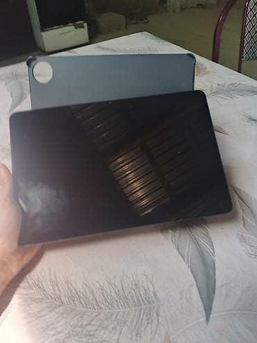 umio tablet: Planşet və klaviatura dəsti - Böyük ölçülü ekranlı Android planşet — 7