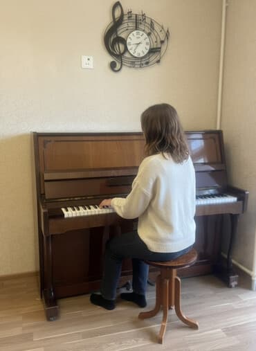 rostov don piano: Piano, Akustik — 1