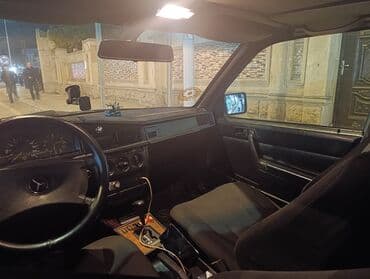 mini avtomobil: Mercedes-Benz 190: 2 l | 1991 il Universal — 8