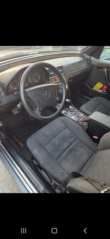 ucuz 2107: Mercedes-Benz C-Sinif (W202) sedan - Kuzov: sedan, gümüşü rəng - — 2