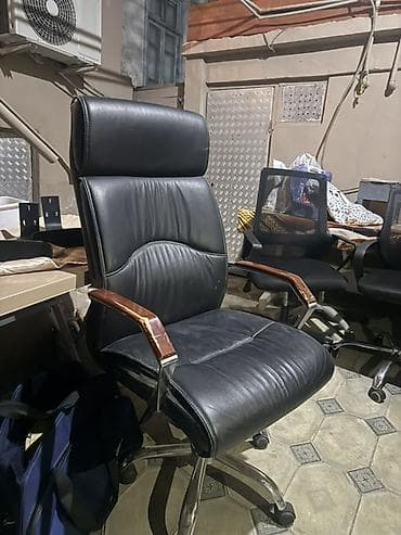 Təkərli, Qolları tənzimlənmir, Süni dəri