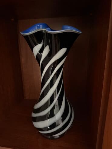 məxmər gülü: Bir vaza — 1