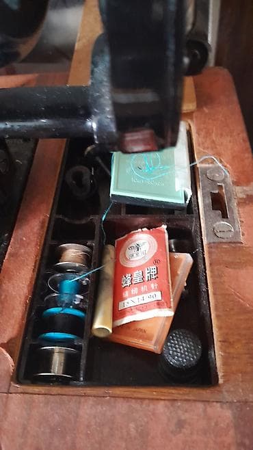 часы луч: Швейная машина Лучник.Производство Польша. В рабочем идеальном — 2