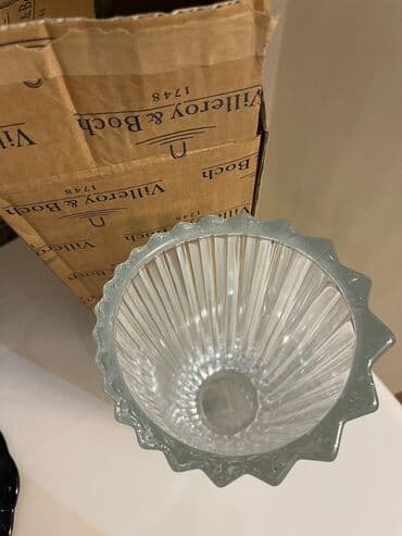 xrustal vaz: Bir vaza, Xrustal — 4