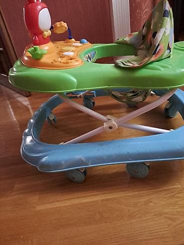 inkişafetdirici xodunkalar: Uşaq gəzdiricisi (walker) - Rənglər: göy alt baza, yaşıl üst hissə — 1