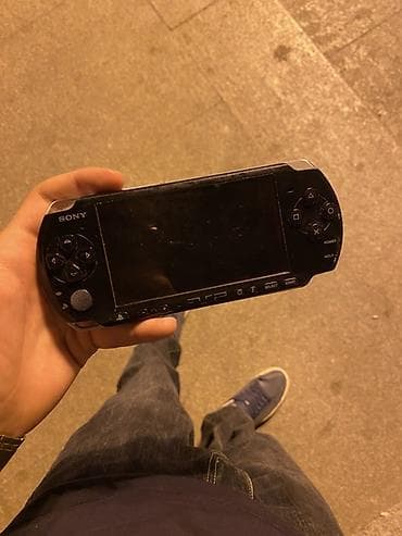 mini playstation: Sony PSP əl oyun konsolu
Barter təklifləriniz maraglıdır — 1