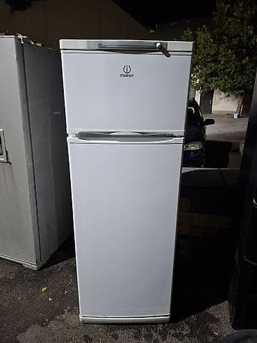 İşlənmiş 2 qapılı Indesit Soyuducu Satılır, rəng - Ağ