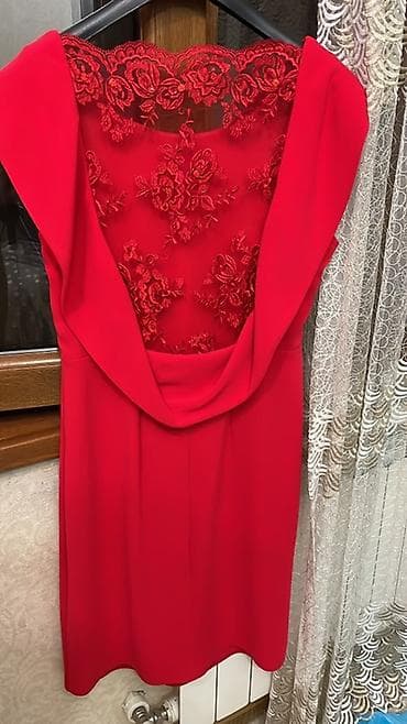 tul donlar: Qırmızı rəngli zərif qadın donu - Model: dizüstü uzunluqda, qolsuz - — 1