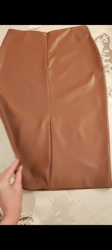 şortik ətək: Midi Ətək, Dəri, M — 2