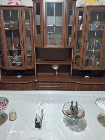 Di̇van-kravat, İşlənmiş