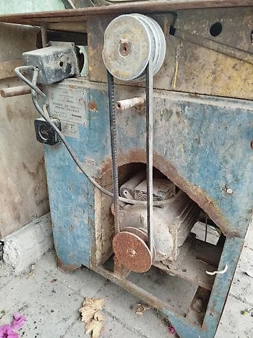 mis samovar: Dəzgah.Unvan Qaraçuxur qəs.Tatli un məmulatlarinin arxasi.Ağac emalı — 2