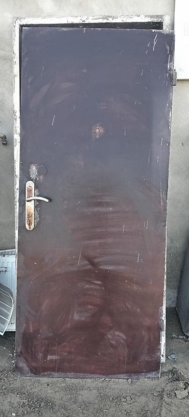 qapi kalonkasi: Mənzil üçün İşlənmiş Giriş qapısı 90x200 sm Ünvandan götürmə — 2